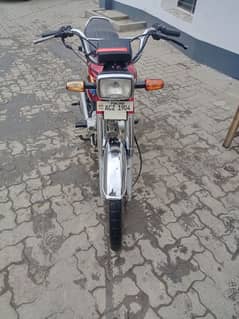 03218120322 . Honda 70 bike Good working