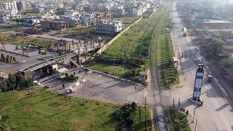 1 KANAL DOUBLE ROAD PLOT AVAILABLE FOR SALE IN F-17 T& ECHS ISLAMABAD 25