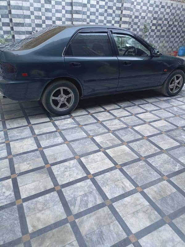 Honda Civic EXi 1995 4