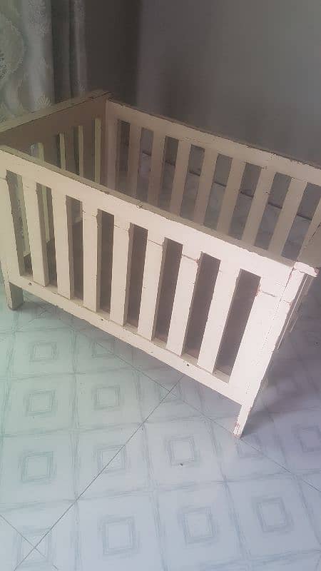 baby cot 1