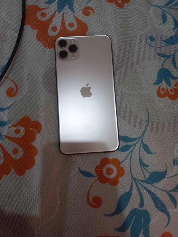 iPhone 11 Pro Max (Non PTA) 3