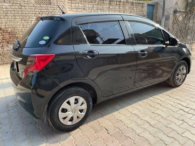 Toyota Vitz 2014 5