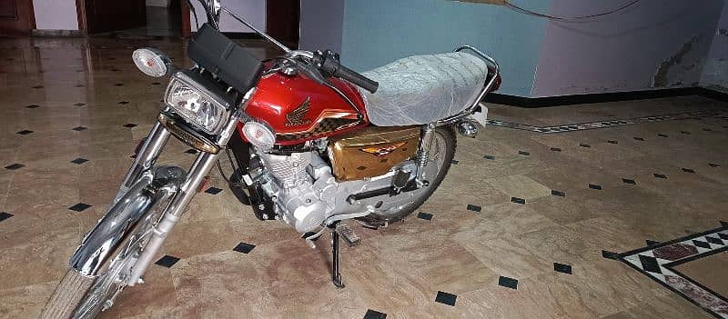 Honda 125$ 2024 modl 400 km running like zero metr  good condition 1