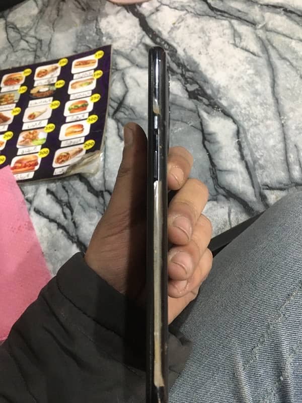 oneplus 9 10/10 condition 8/128 4