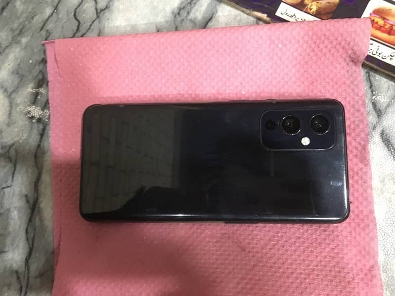 oneplus 9 10/10 condition 8/128 6