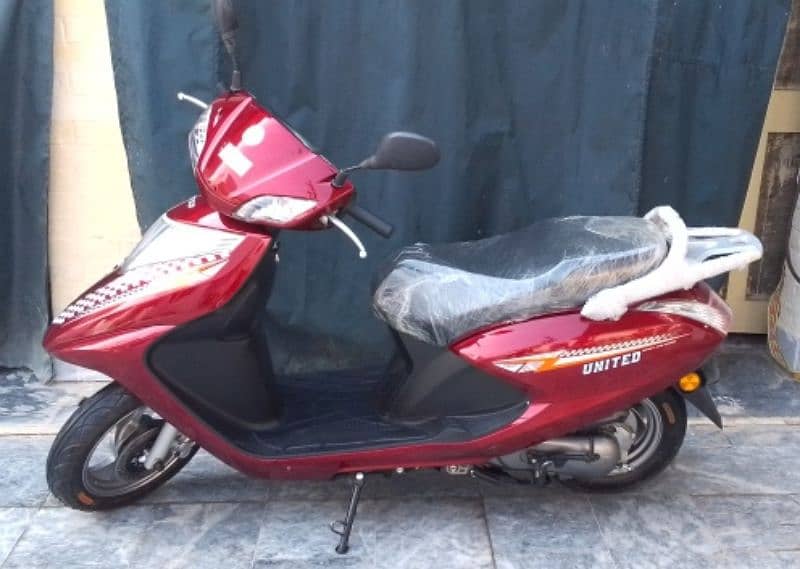 United scooter 100cc 4