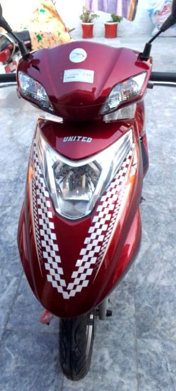 United scooter 100cc 11