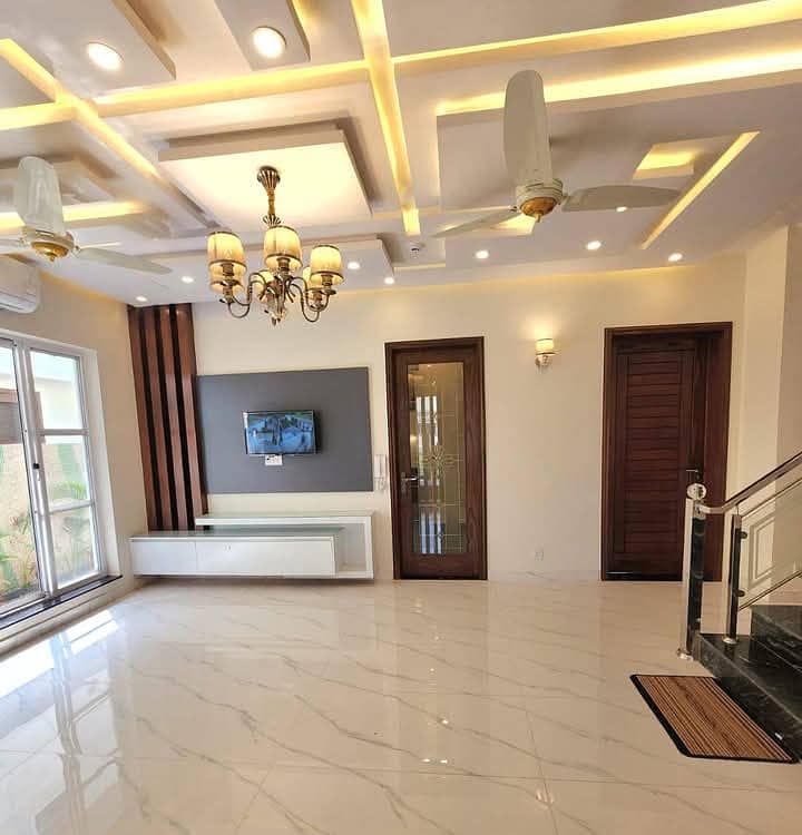 Triple Story 8 Marla House For Sale In Mumtaz City 10