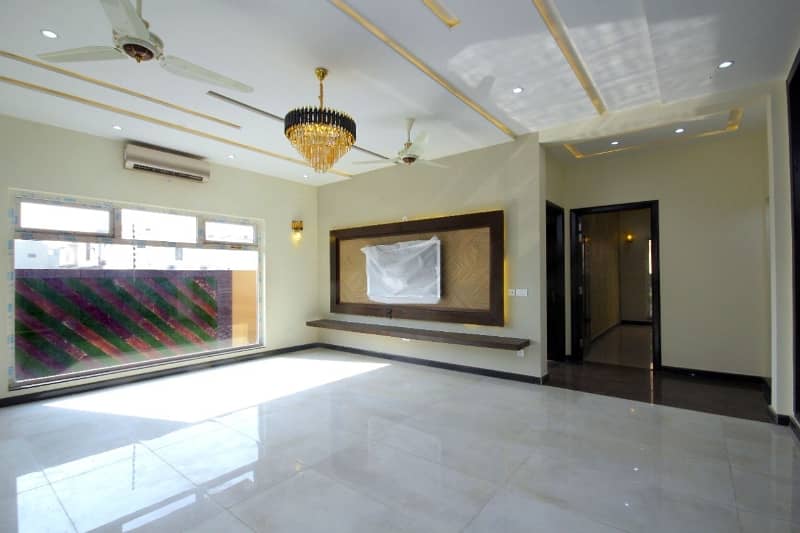 20 Marla Semi Furnished Super Hot Located Bungalow Is Available For Rent In The Best Block Of DHA Phase 3 Lahore. 3