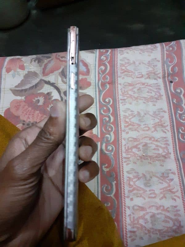 oppo f1s 3 32 pta parof senser of secren pe wite dot ha 4