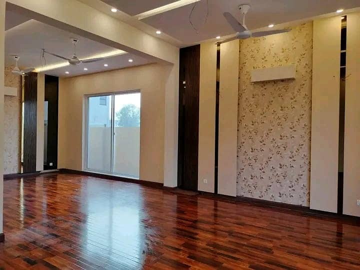 20 Marla Super Hot Located Bungalow Is Available For Rent In The Best Block Of DHA Phase 7 Lahore Sui Gas Available. 11