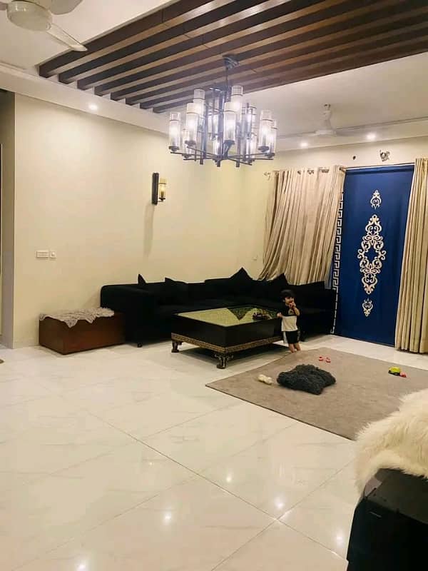 20 Marla Fully Furnished Super Hot Located Bungalow Facing Park Is Available For Rent In The Best Block Of DHA Phase 4 Lahore. 12