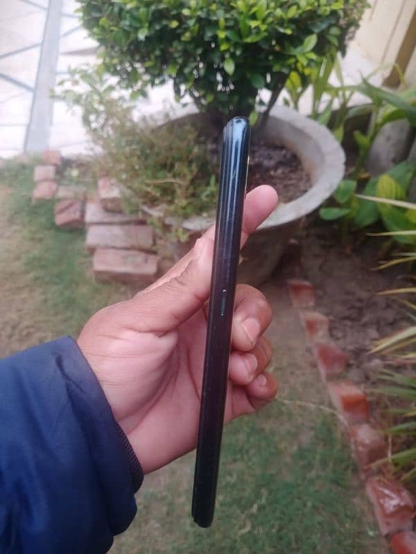 oppo f11 4 64 good condition 2