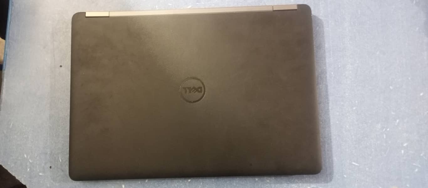 Dell Latitude 2