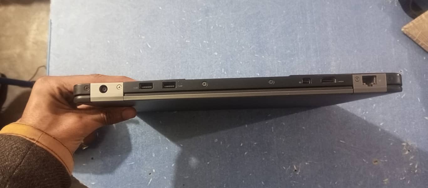 Dell Latitude 3