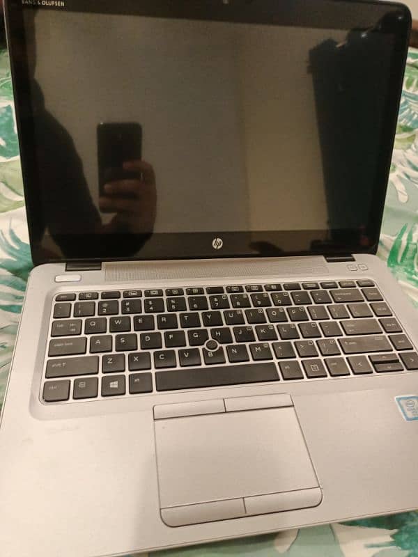 HP ELITEBOOK 1