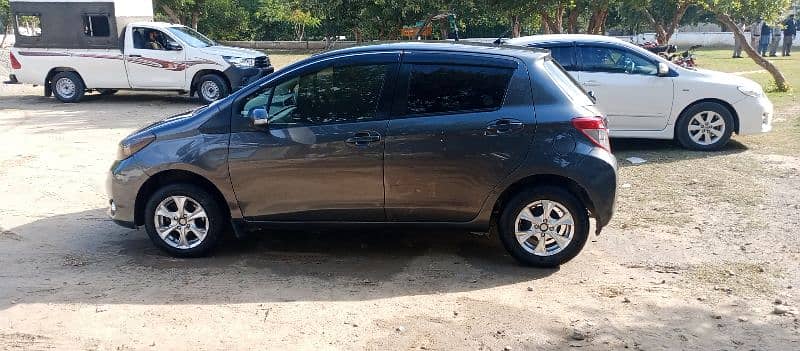 Toyota Vitz 2013 5