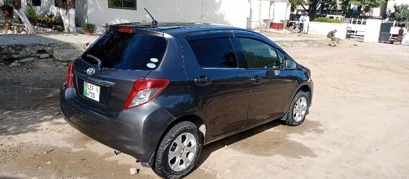 Toyota Vitz 2013 7