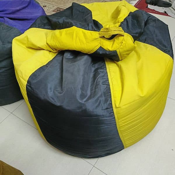 2 large bean bag chairs 4