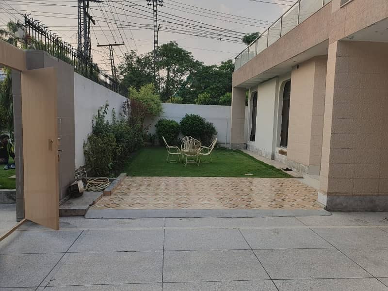 This Is Your Chance To Buy Corner House In Model Town Model Town 7