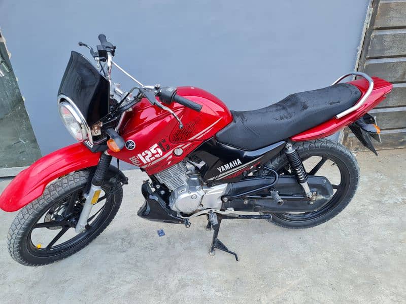 yamaha ybr125g 2023 4