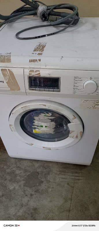 smeg  masheen washer and dryer 0