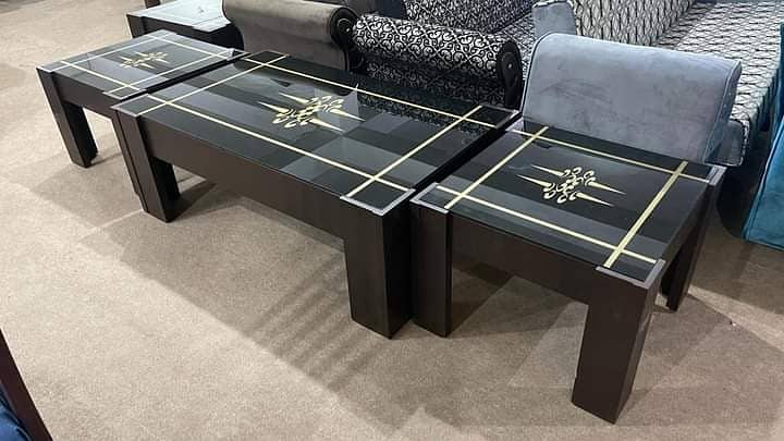 Dining Tables/Center Tables/Consoles/Nesting Tables/coffee table 1