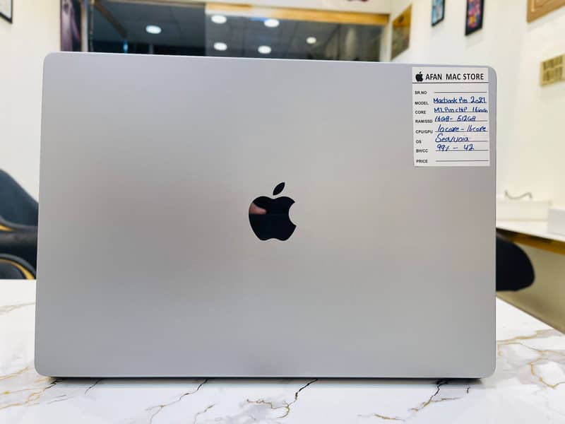 Macbook Pro 2021 16’inch M1 Pro chip 16 Gb Ram 512 Gb ssd 1