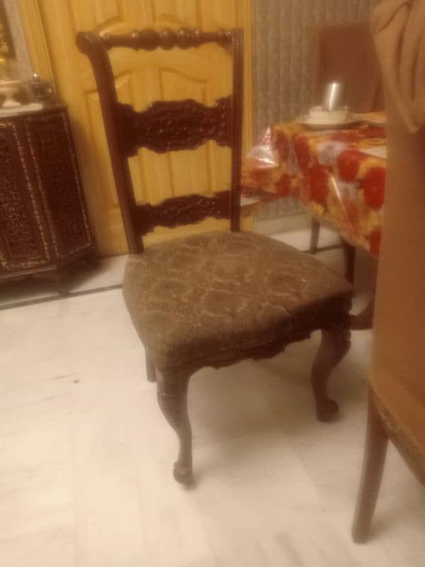 6 seater dining table for sale 0