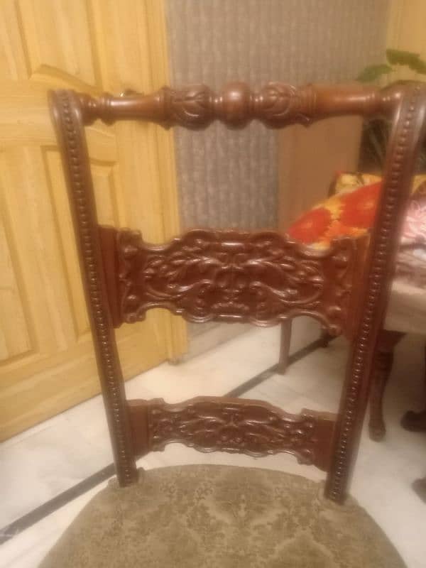 6 seater dining table for sale 3