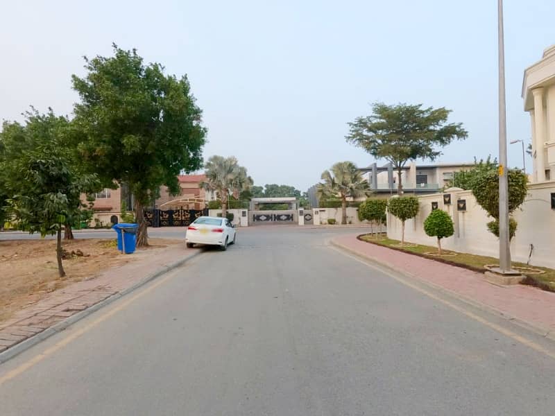 51 Marla House Available For Sale In Bahria Town - Overseas A, Lahore 2