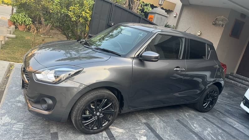 Suzuki Swift GLX CVT 3