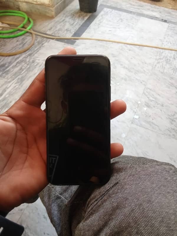 I phone x PTA proof ha or original charge saat hat 4