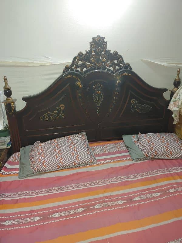 King Sized Bed with matching Side Tables & Dressing Table 0