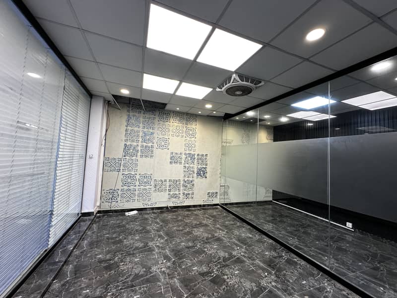 1 Kanal Luxury Office For Rent Opposite Expo Centre Very Prime Location 0