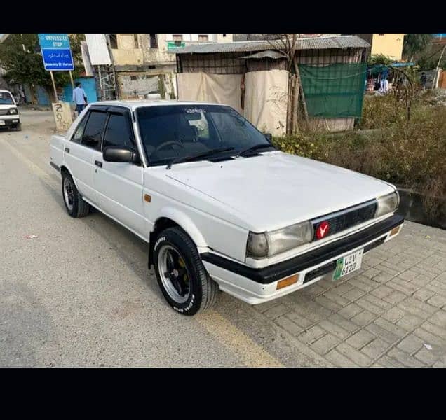 Nissan Sunny 1986 5