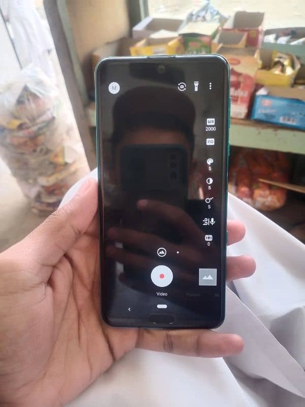 best gaming phone r3 bilkul new condition  bil kul water pack 6