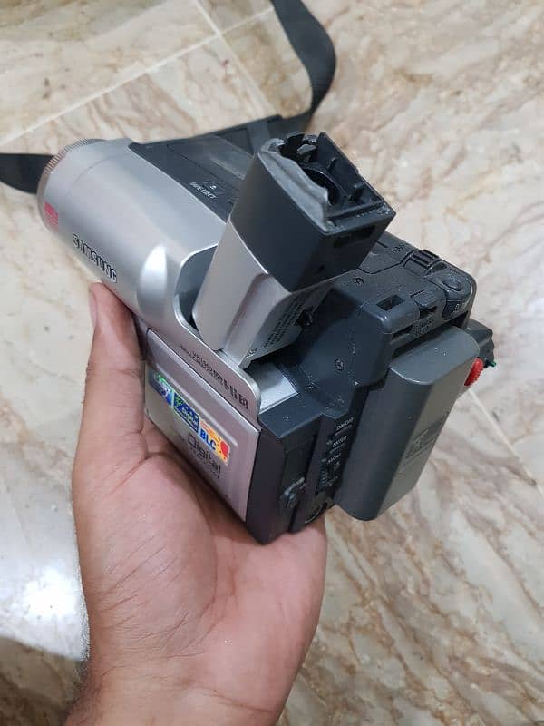 Samsung VP-L900 Hi-8 Camcorder with bag for sale 7