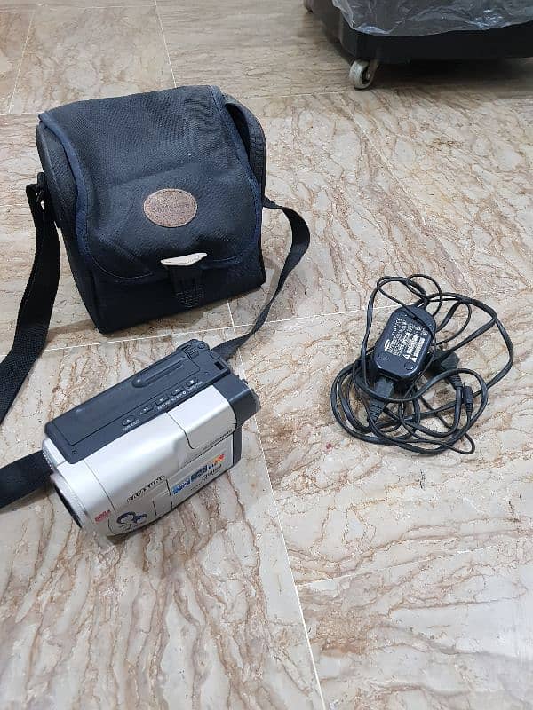 Samsung VP-L900 Hi-8 Camcorder with bag for sale 14