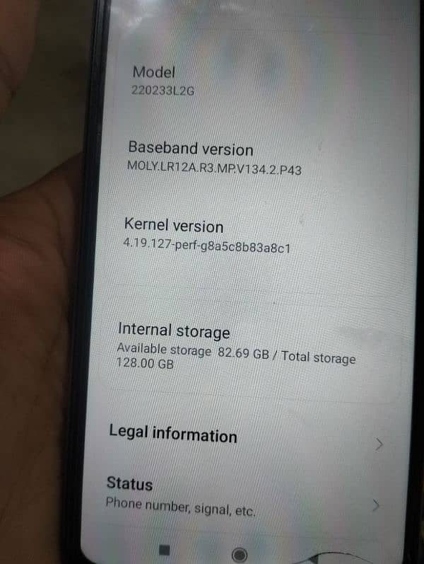 Redmi 10A 4+2, 128gb box available hai charger nai hai 4