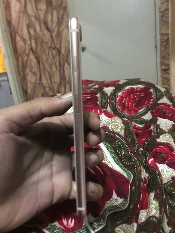 iphone 8 plus 256 golden pta approved 3