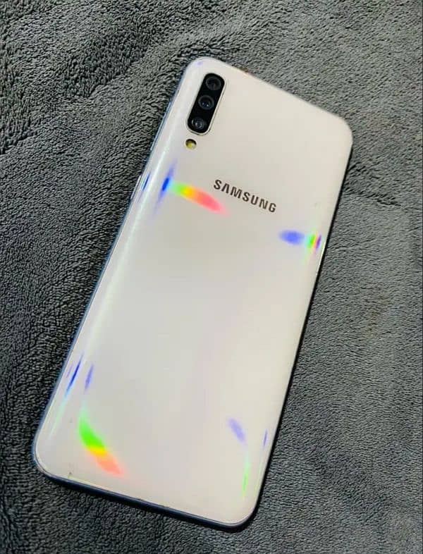 samsung a50 4/128 0