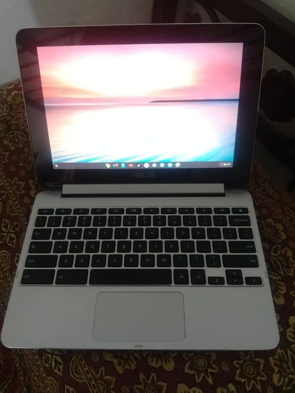 Asus Chromebook 2in1 laptop and tablet 2