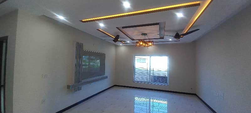 Brand New Kanal Upper Portion For Rent 4