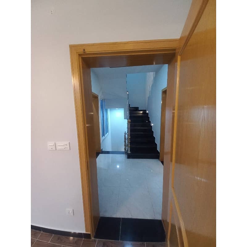 8 Marla Lower Portion Up For Rent In Faisal Town - F-18 1