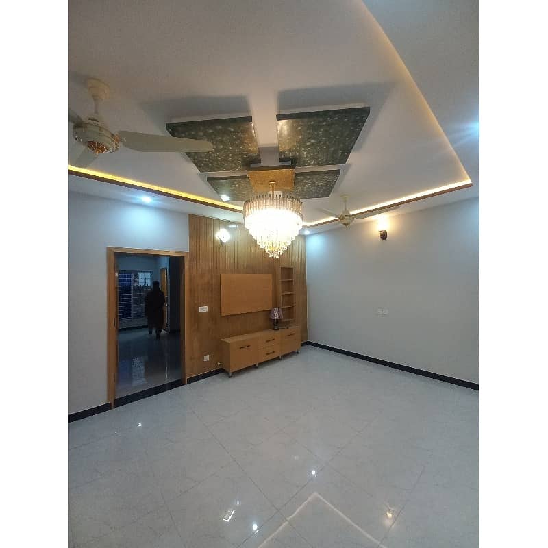 8 Marla Lower Portion Up For Rent In Faisal Town - F-18 7