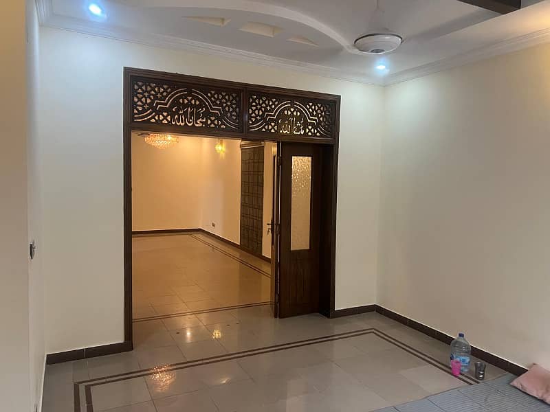 10 Marla Double House Good Condition In Phase3 Bahria Town Rwp 5