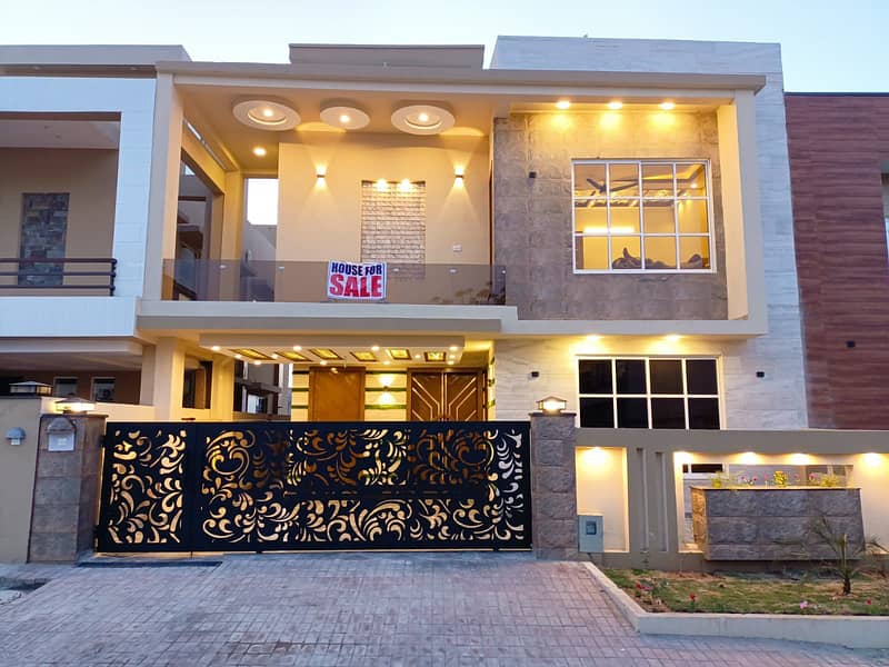 1 Kanal 5 Bedrooms Designer House, In Phase 4 Bahria Town Rawalpindi 0