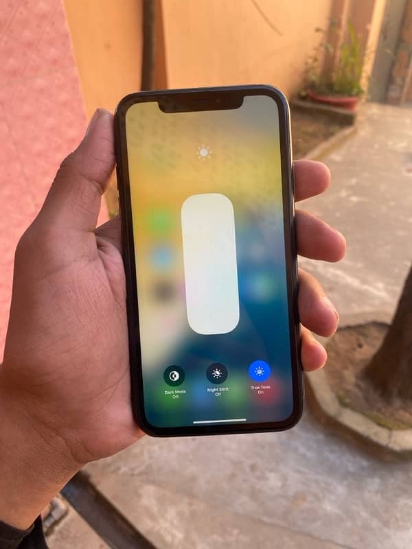 iPhone xR 64GB *WATERPACK* 2