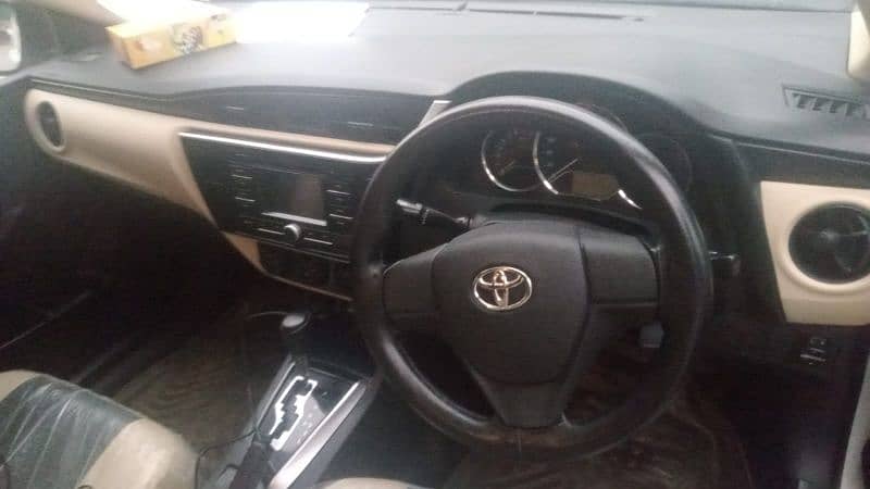 Toyota Corolla GLI 2020 Auto 1